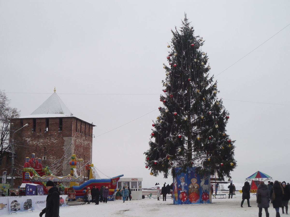 ледовый городок на минина 1