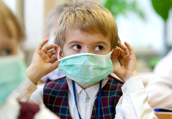 грипп школа ученик в маске