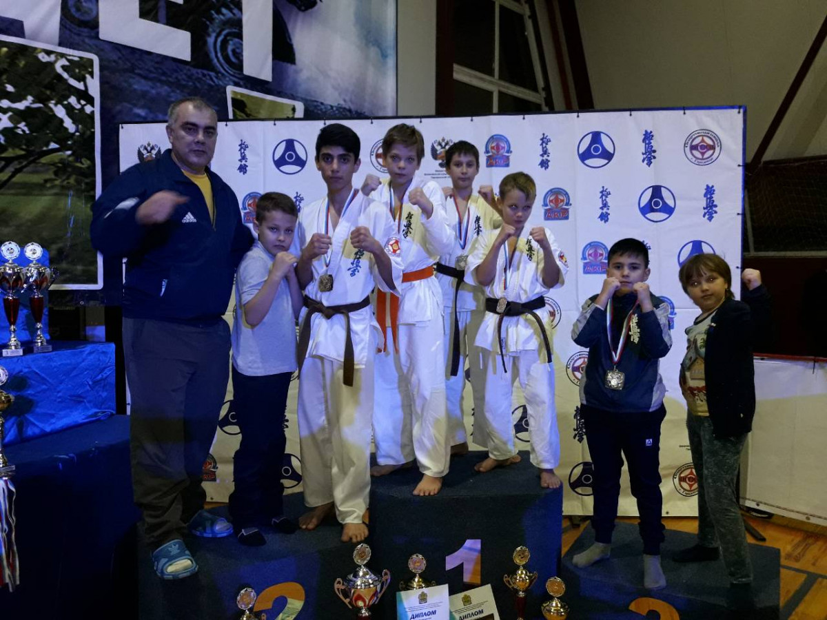 Семь медалей завоевали нижегородские каратисты в Пензенской области
