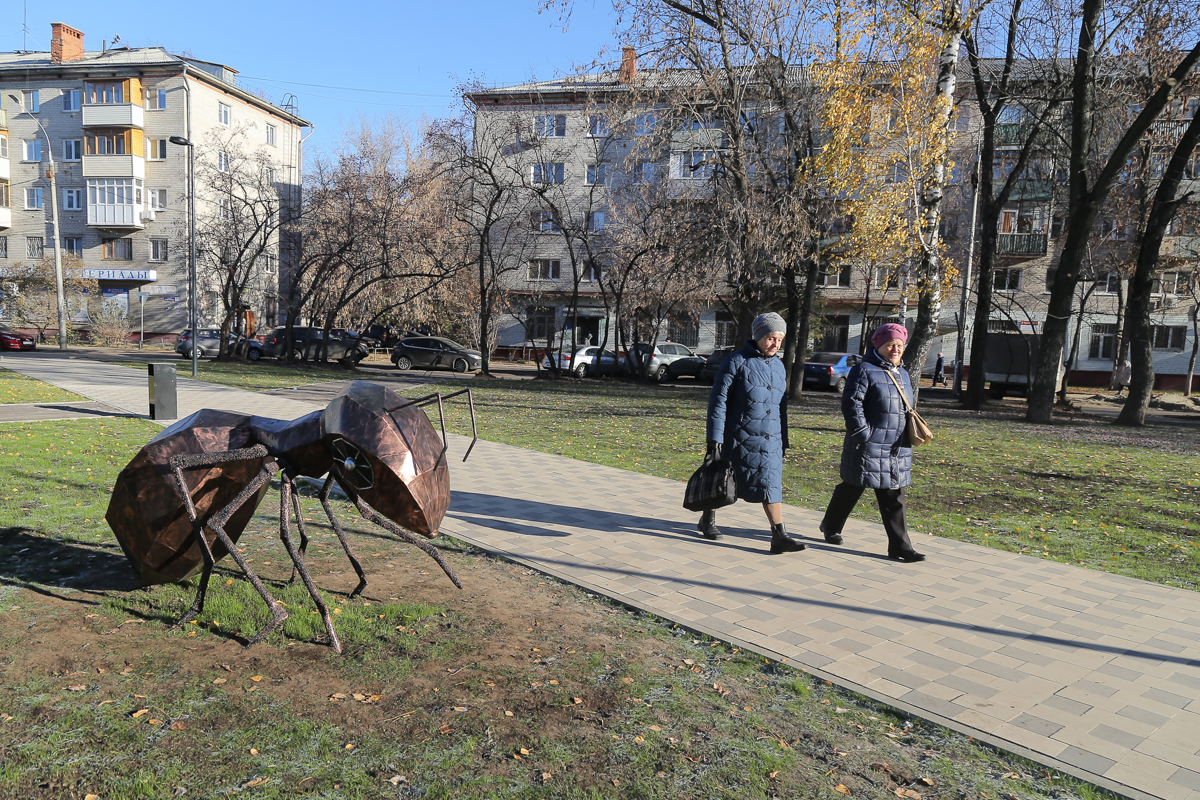 Завершены работы по благоустройству сквера по улице Прыгунова в Автозаводском районе