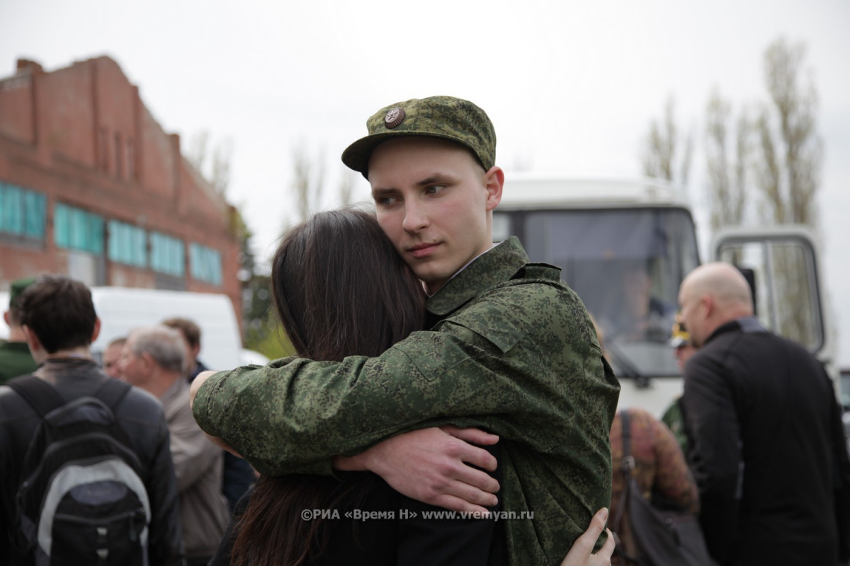 Ряды новобранцев Вооруженных сил России пополнили 60 автозаводцев