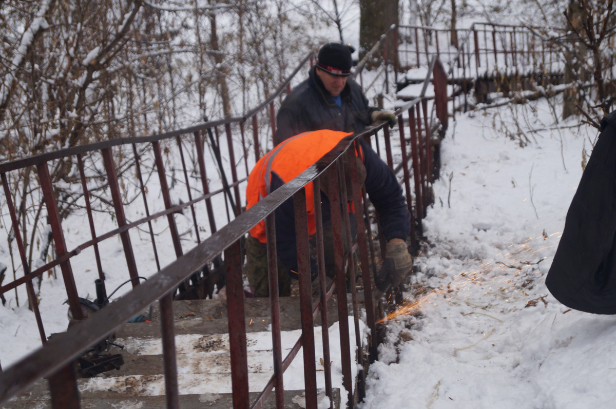 Деревянную лестницу в деревне Дубенки отремонтируют в декабре