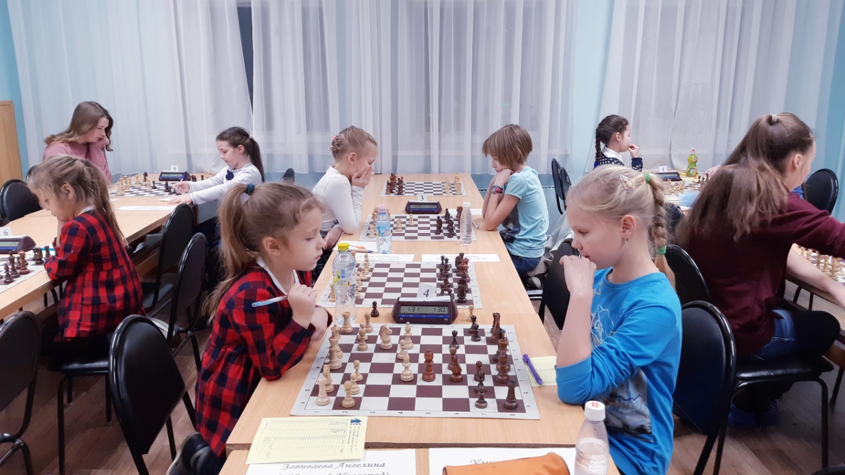 Варвара Кузьмина победила в чемпионате Нижегородской области по шахматам среди женщин