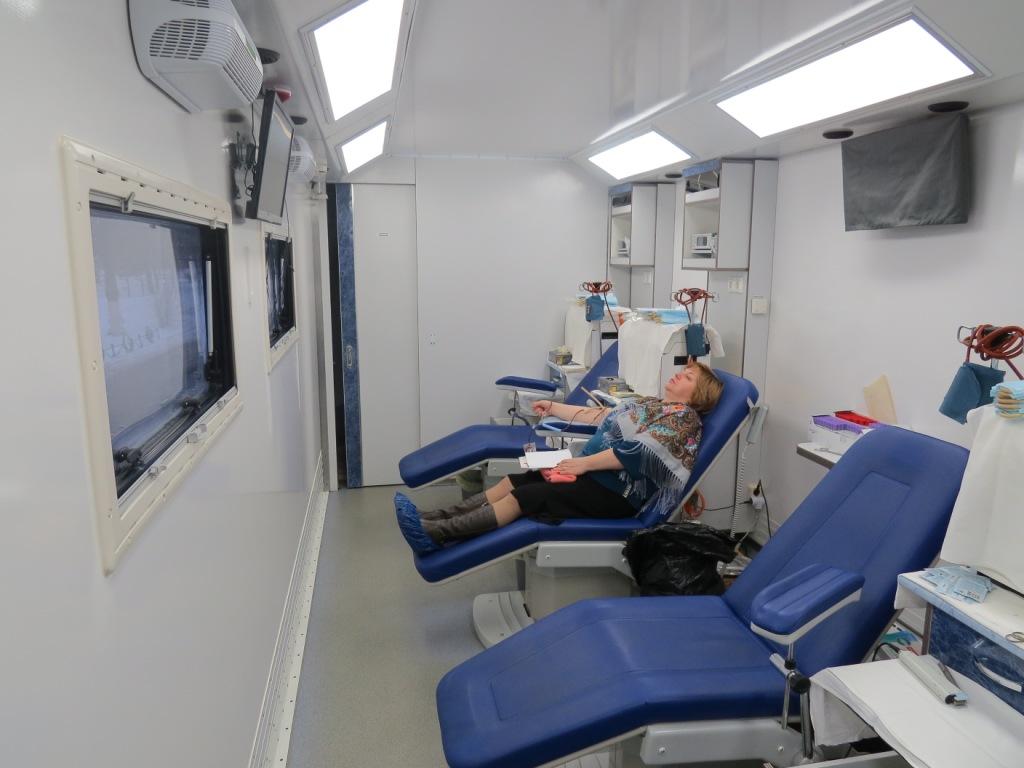 Сотрудники автозаводских детсадов сдали кровь четвертый раз за год Сотрудники автозаводских детсадов сдали кровь четвертый раз за год