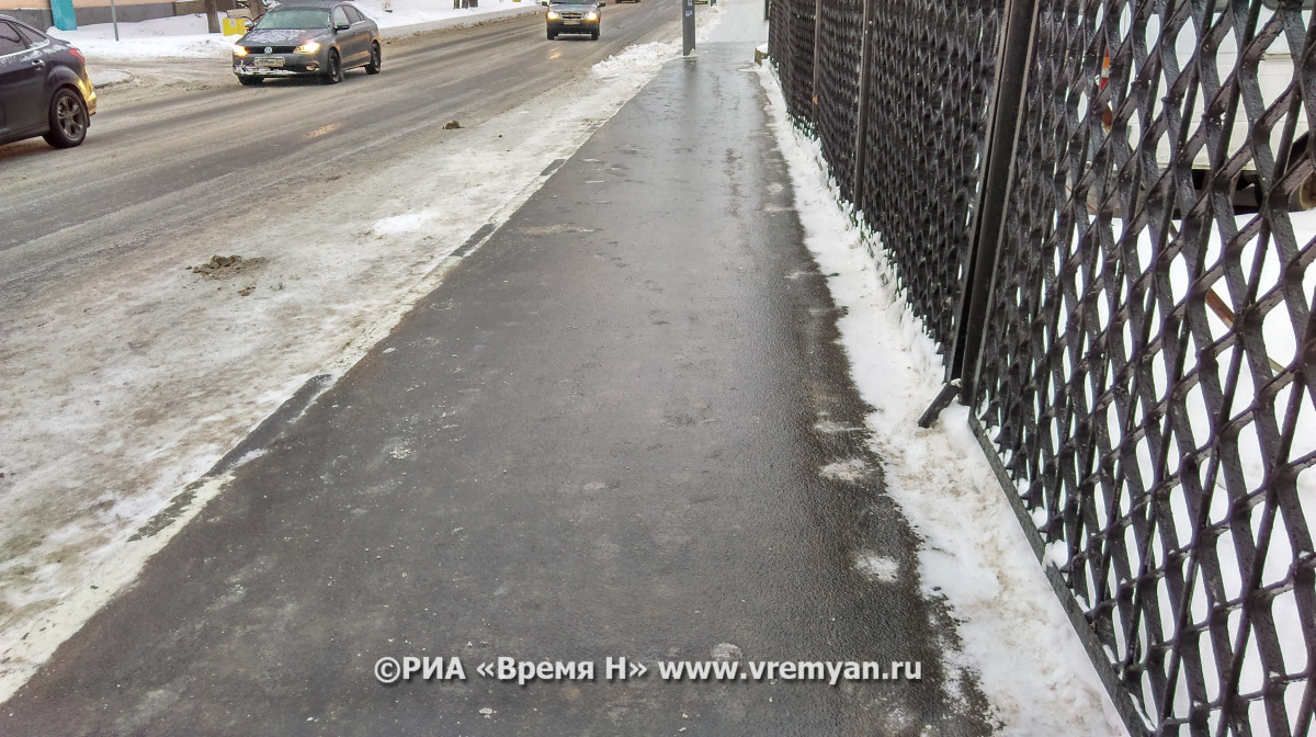 Противогололедная обработка дорог и тротуаров в Нижнем Новгороде идет в усиленном режиме
