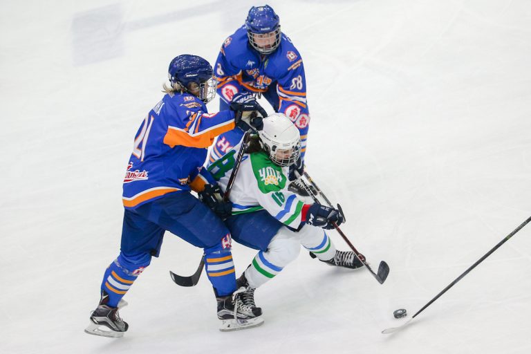 Хоккеистки СКИФа обыграли уфимскую «Агидель» в первом матче серии «плей-офф»