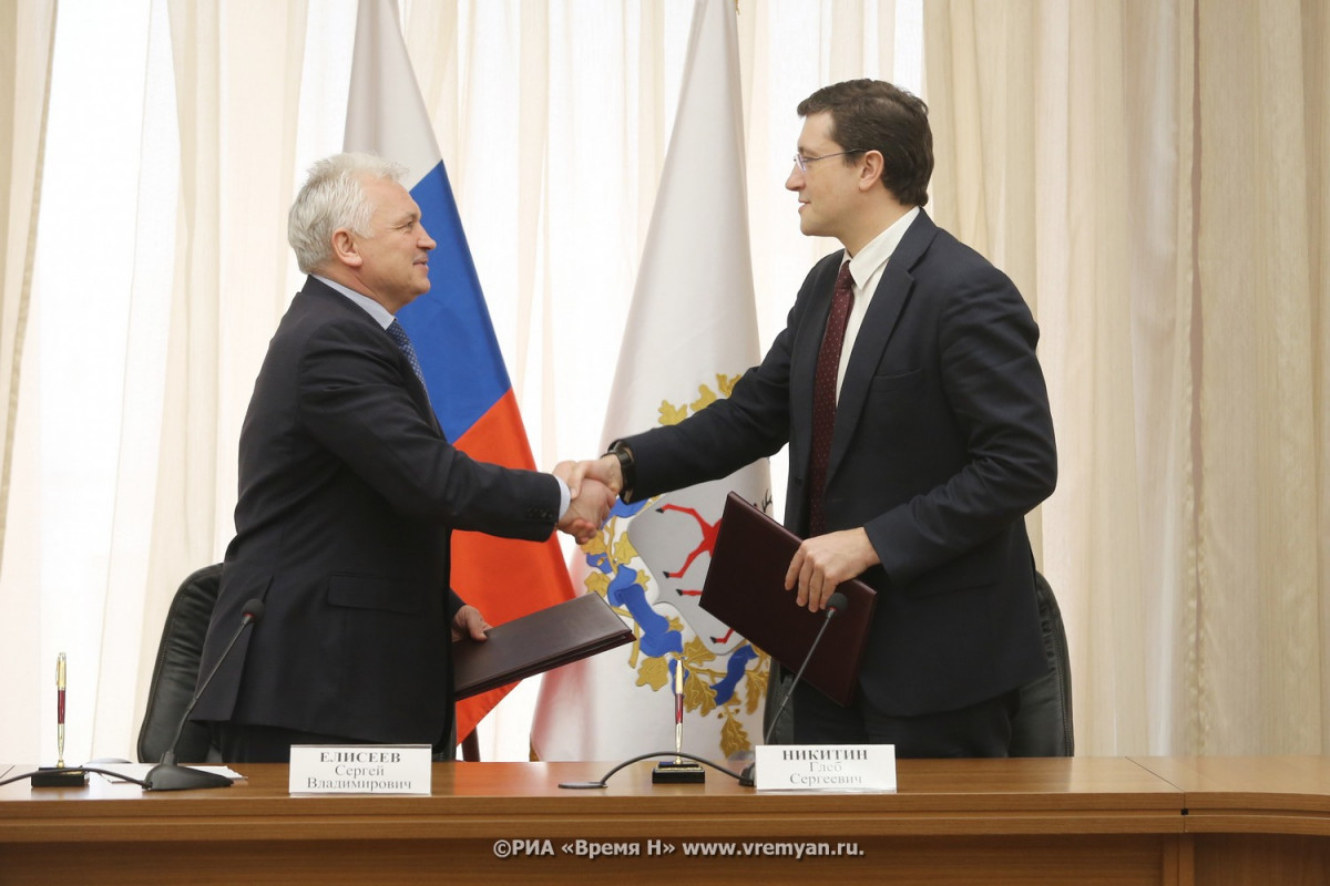 Глеб Никитин и президент Всероссийской федерации самбо Сергей Елисеев подписали соглашение о сотрудничестве