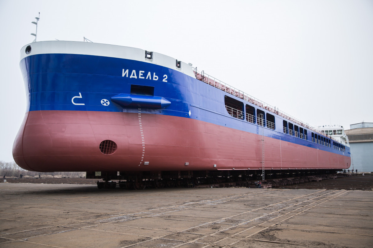 Сухогруз «Идель 2» спустили на воду в Нижнем Новгороде