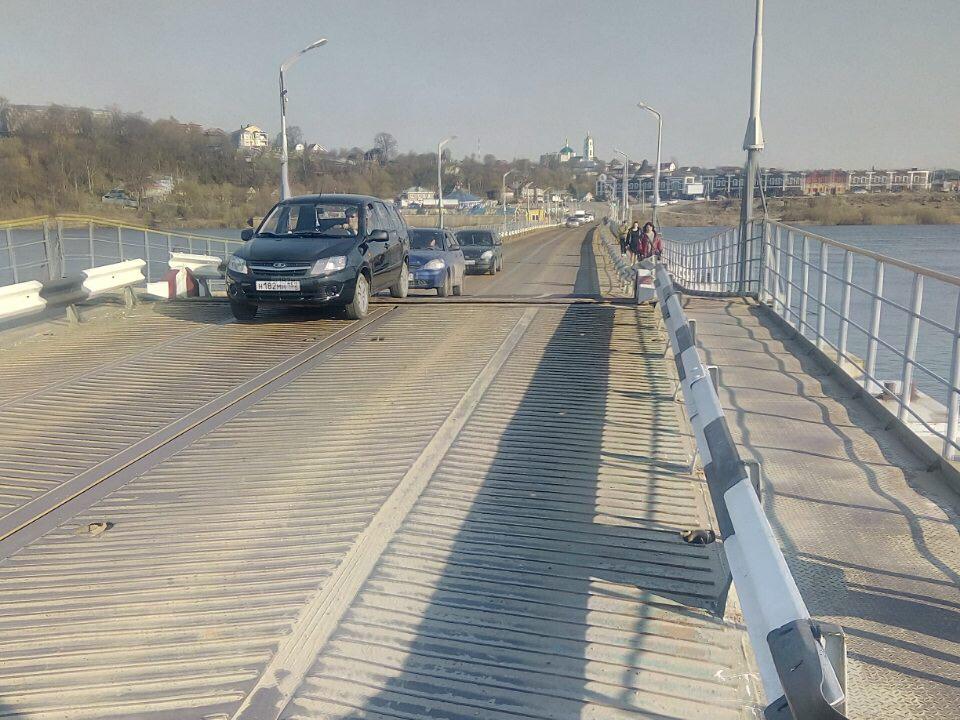Наплавной мост через Оку в Павловском районе открылся после паводка