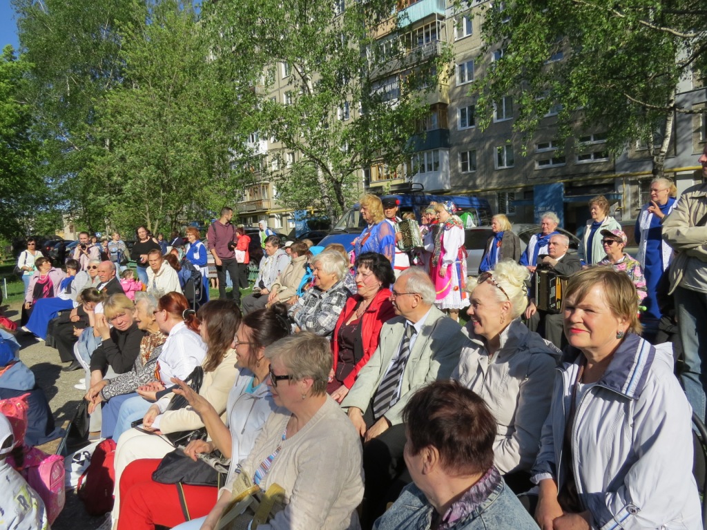 Автозаводцы посетили общегородскую акцию «Всем двором» на улице Пермякова