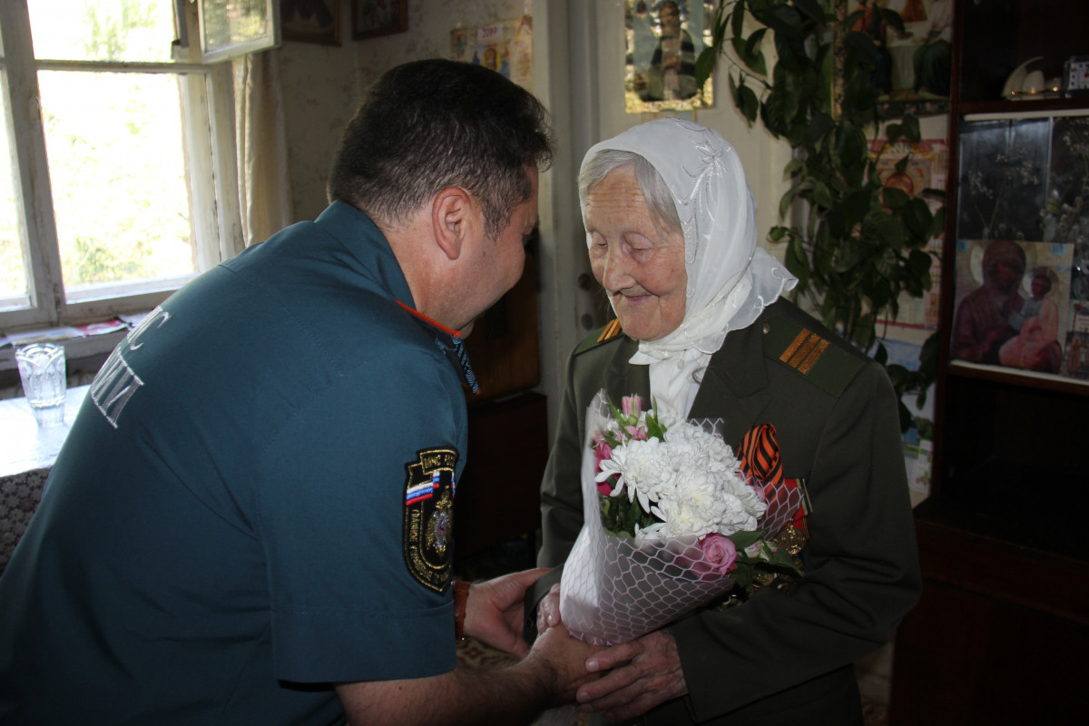 Участницу героической обороны Сталинграда Ольгу Семину поздравили с 96-летием в Нижнем Новгороде