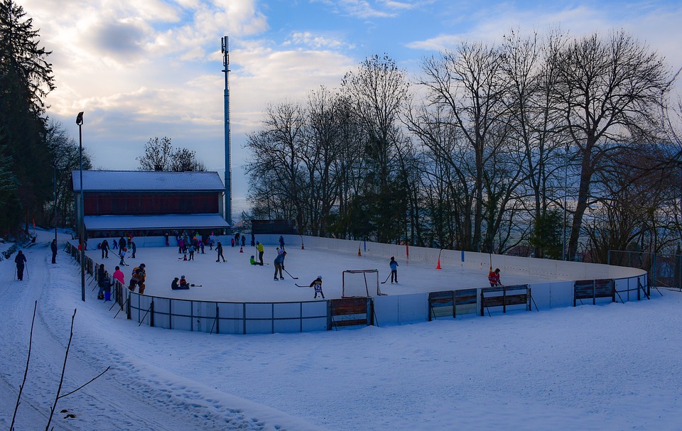 Хоккейные коробки построят в районах Нижегородской области