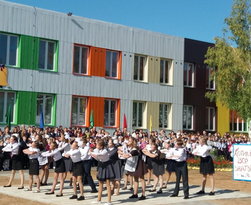 Новое двухэтажное здание школы открыли в Тонкине