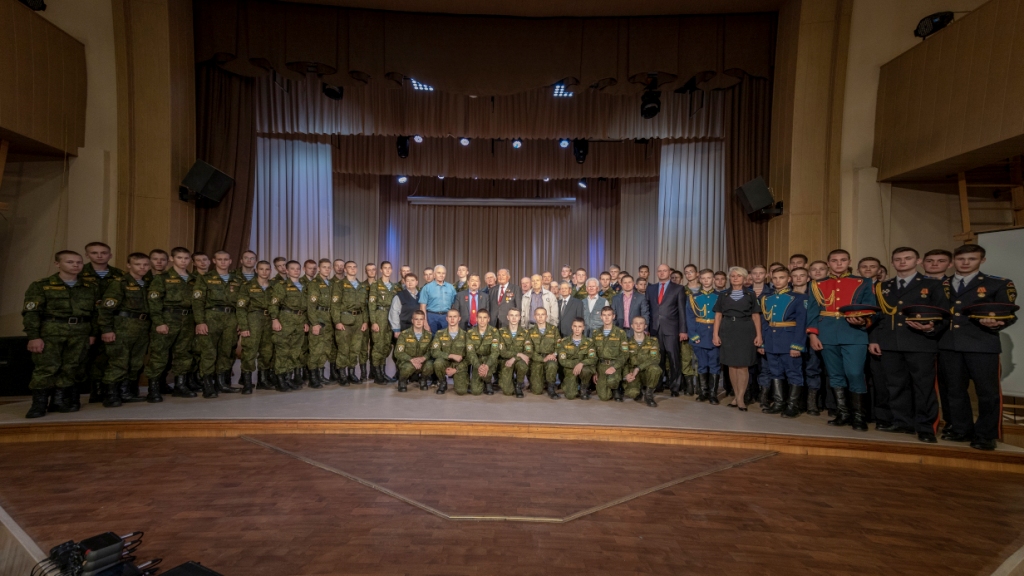 75-летие Горьковского суворовского военного училища отметили в Нижнем Новгороде