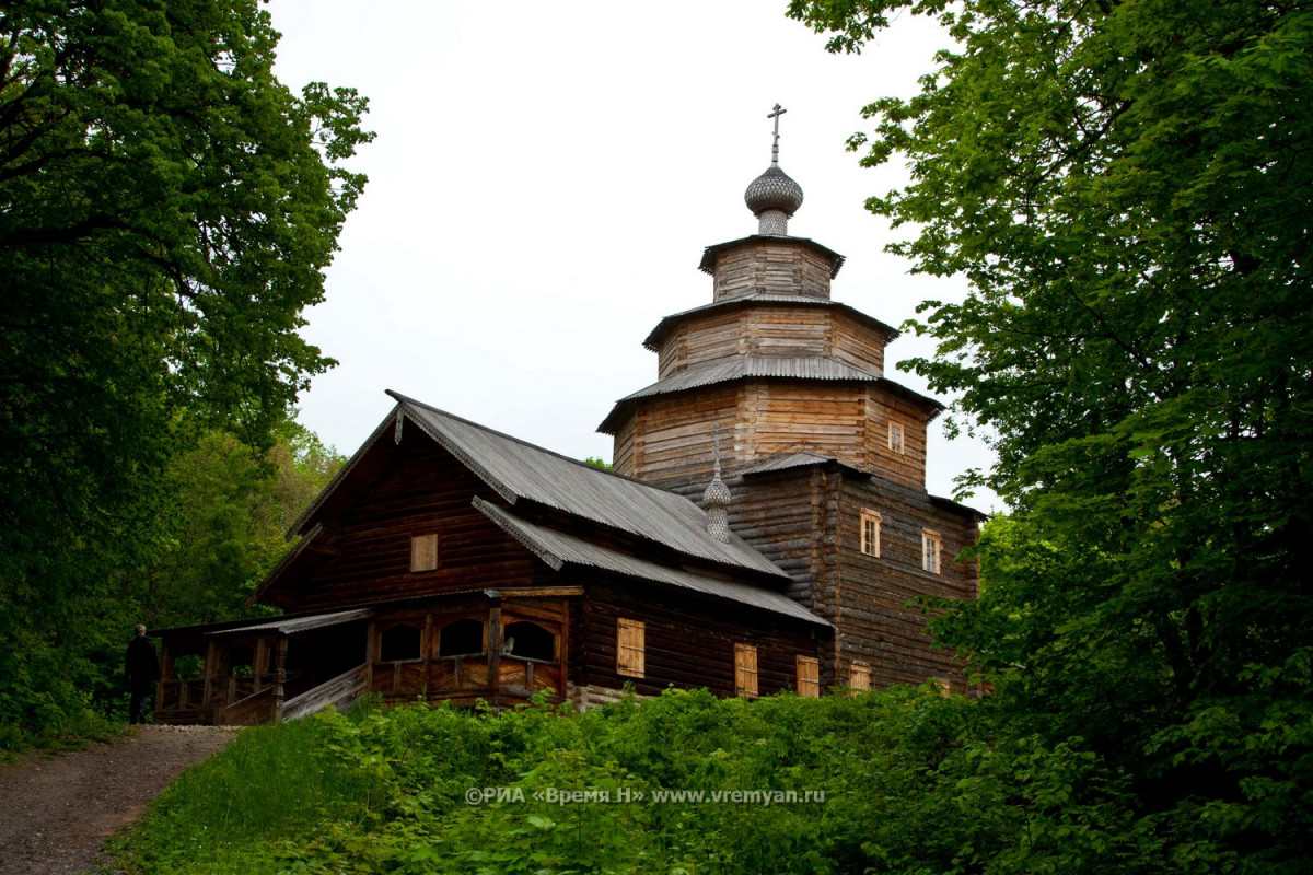 Четыре старинные постройки отреставрируют в нижегородском музее «Щелоковский хутор»