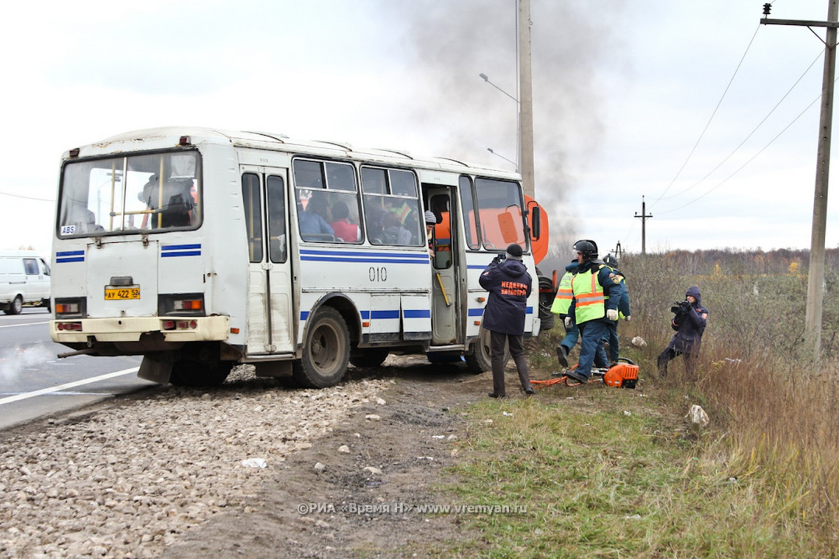 Легковушка протаранила автобус с пассажирами в Дзержинске