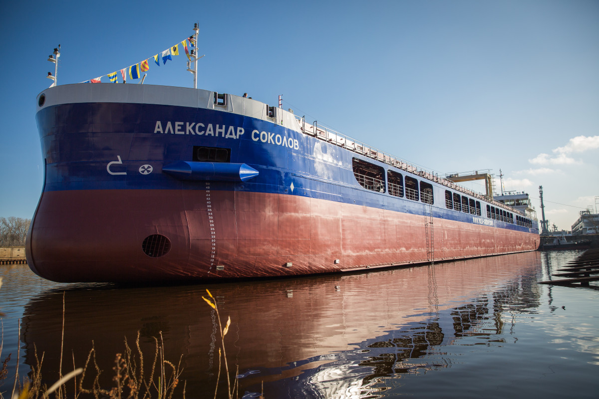 Сухогруз «Александр Соколов» спустили на воду в Нижнем Новгороде