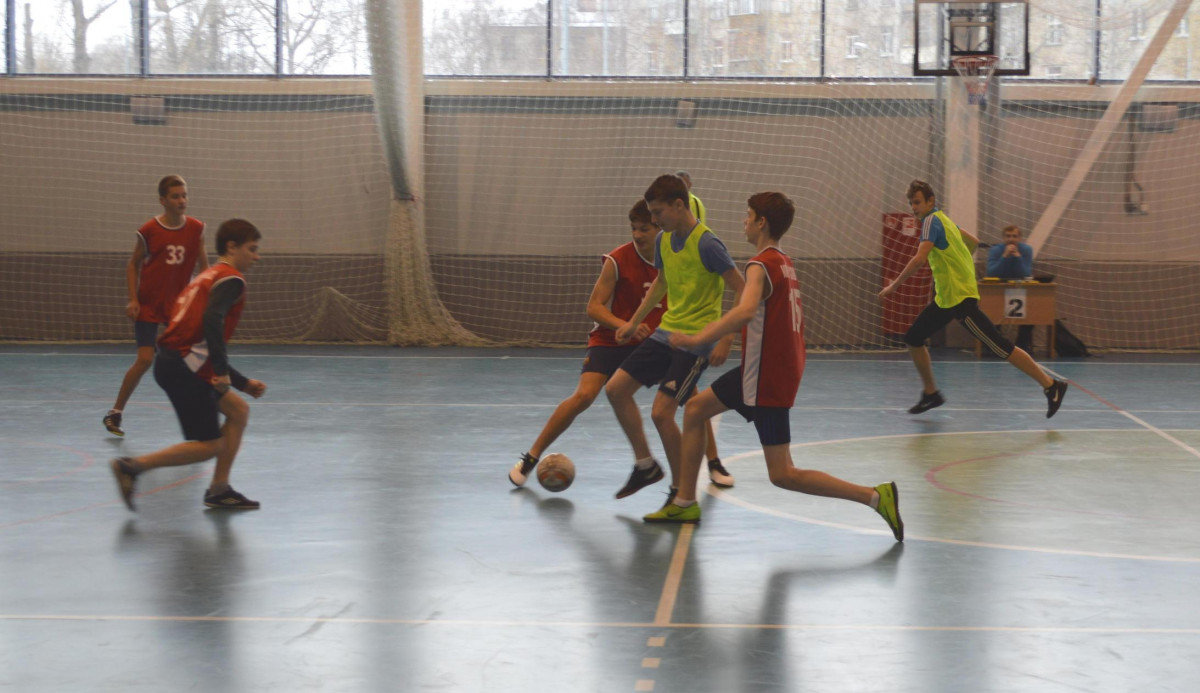 Первенства по мини-футболу и пионерболу пройдут в Московском районе