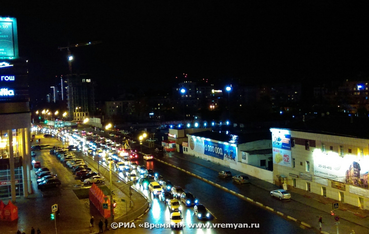 Серьезные пробки образовались в Нижнем Новгороде вечером 25 октября