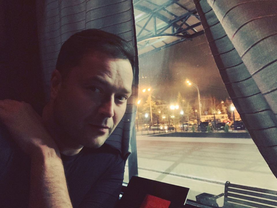 Лидер «Новой России» Никита Исаев скочался в поезде