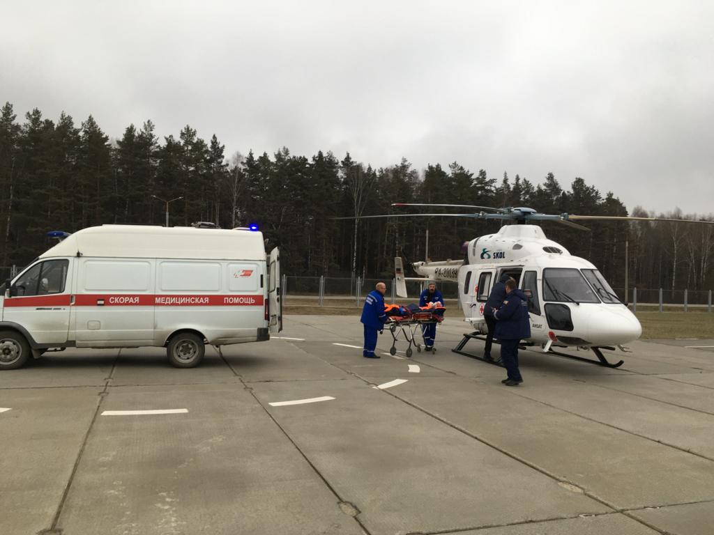 Санавиация срочно доставила подростка с травмой позвоночника из Выксы в Нижний Новгороде