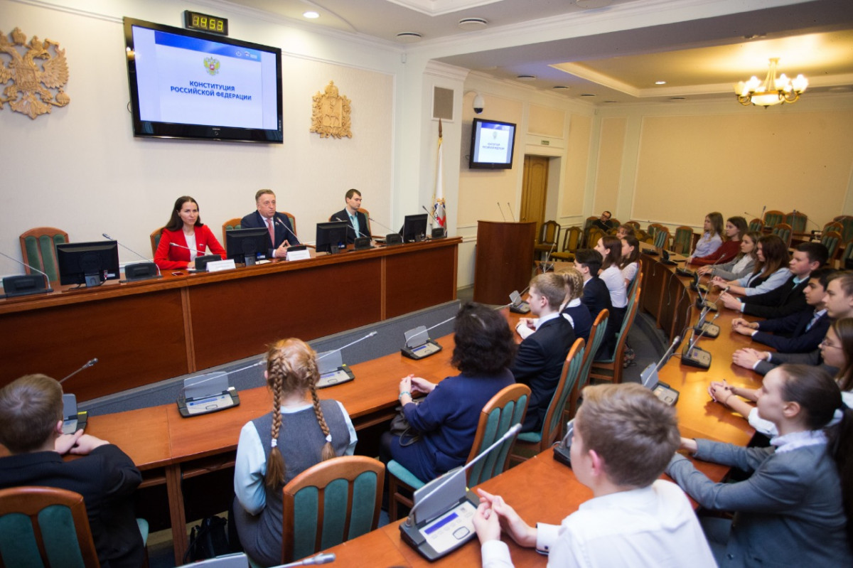 «Единая Россия» масштабно отметила День Конституции в Нижегородской области