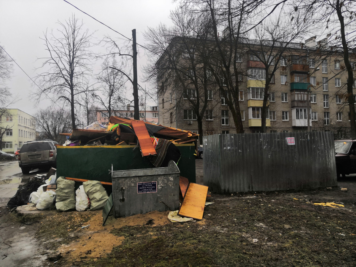Нижегородцы страдают от бардака со складированием крупногабаритных отходов