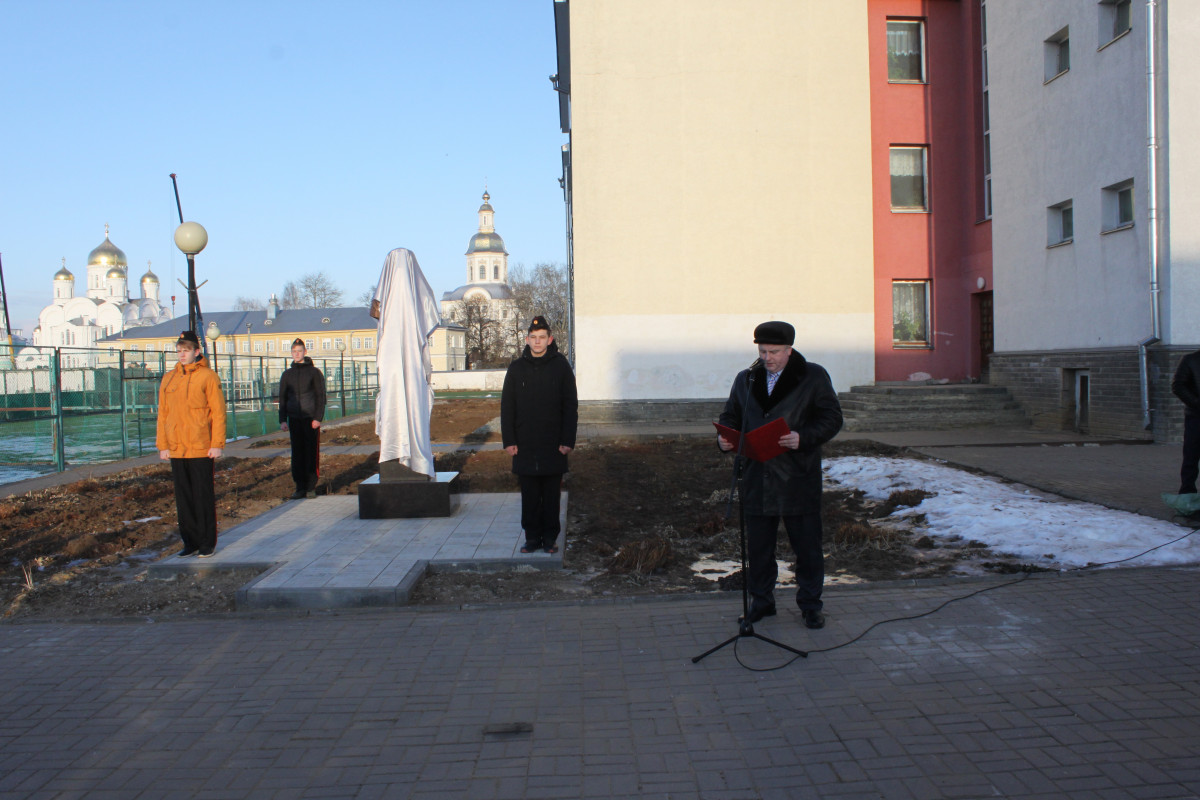 Бюст погибшему в Чечне Андрею Зайцеву торжественно открыли в Дивееве