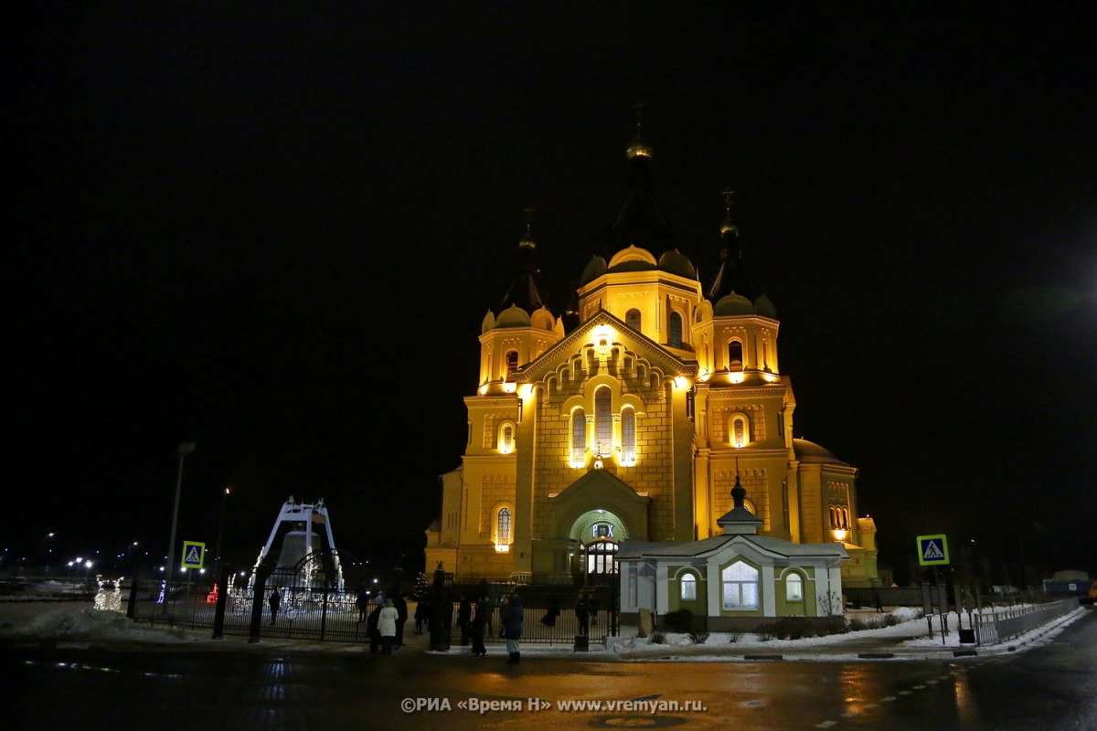 Рождественское богослужение прошло в Александро-Невском кафедральном соборе