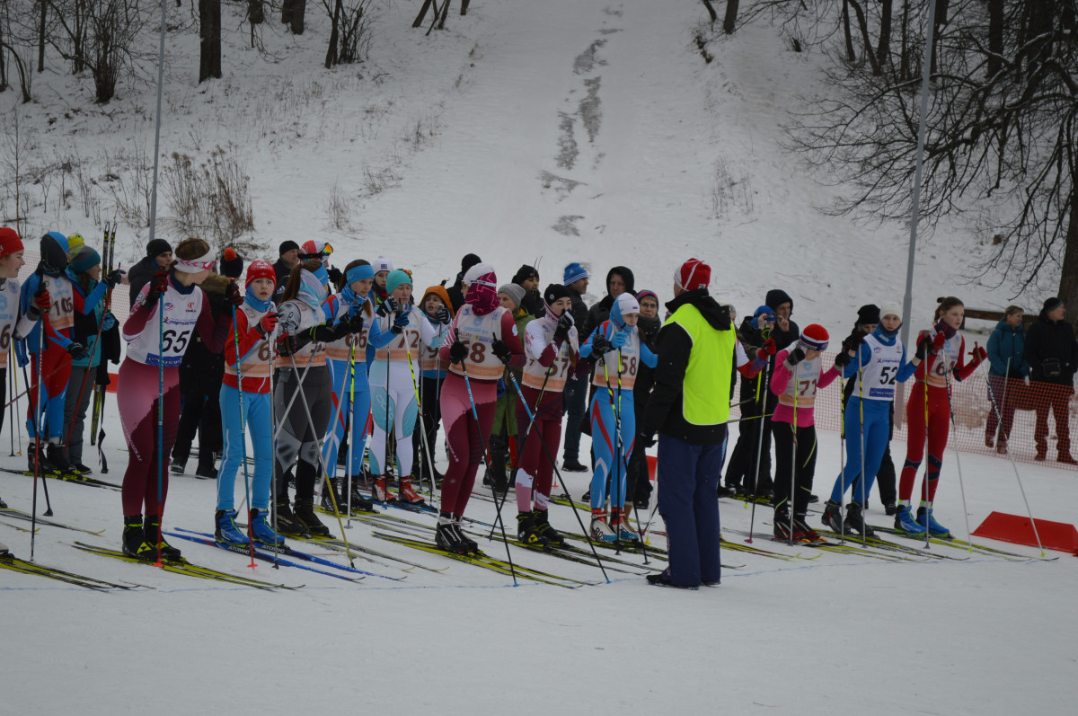 Лыжники со всей области собрались в Нижнем Новгороде на новогодних состязаниях