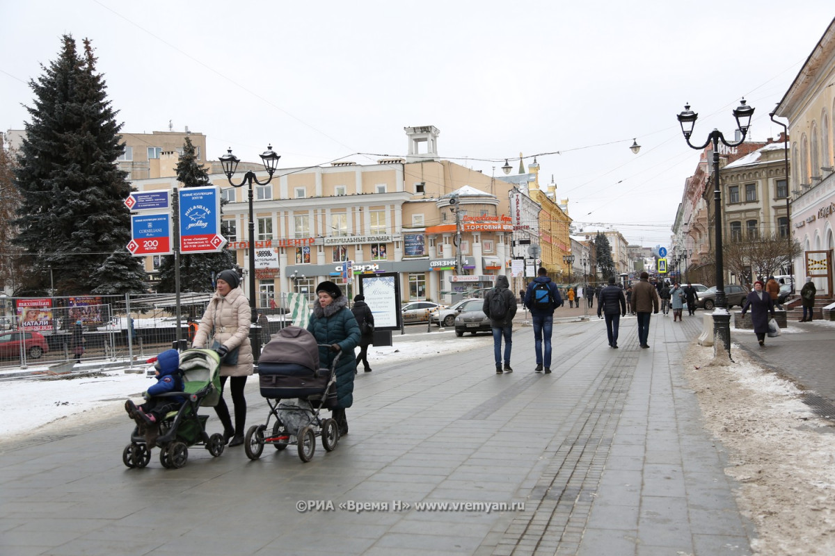 Брусчатка на Большой Покровской вновь начала разрушаться