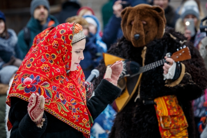 Фольклорный ансамбль «Синий Лён» приглашает нижегородцев на Святочную вечoрку