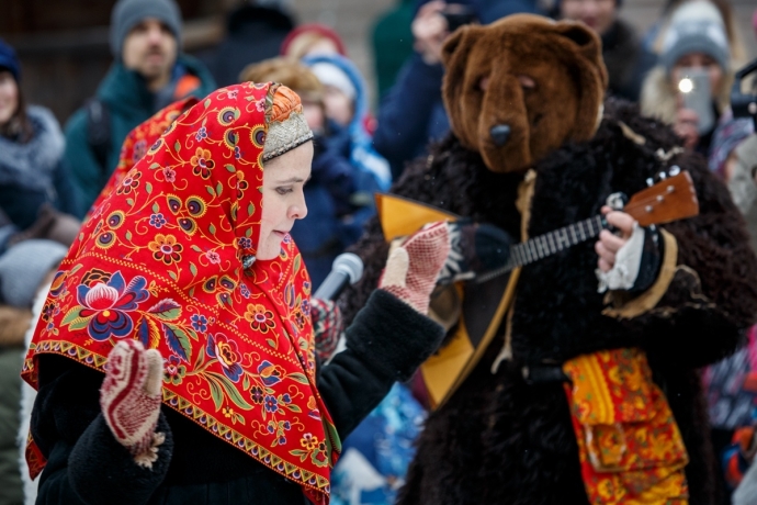 Фольклорный ансамбль «Синий Лён» приглашает нижегородцев на Святочную вечoрку