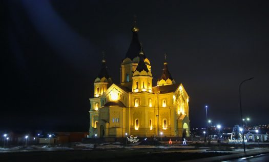 Митрополит Георгий освятил воду на Крещение в соборе Александра Невского