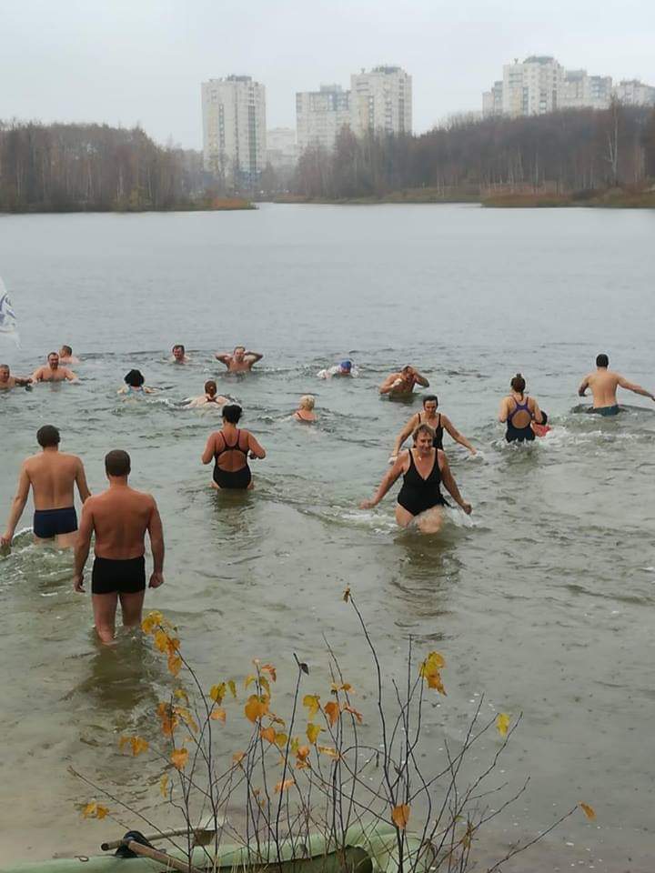 Заплыв «моржей», зимний футбол и лыжный забег в купальниках пройдут в Автозаводском парке