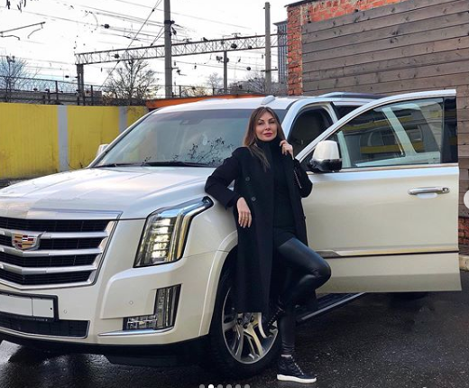 Наталья Бочкарева продает свой легендарный Кадиллак