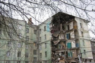 Снос аварийного дома на Самочкина опять откладывается из-за жалобы в УФАС