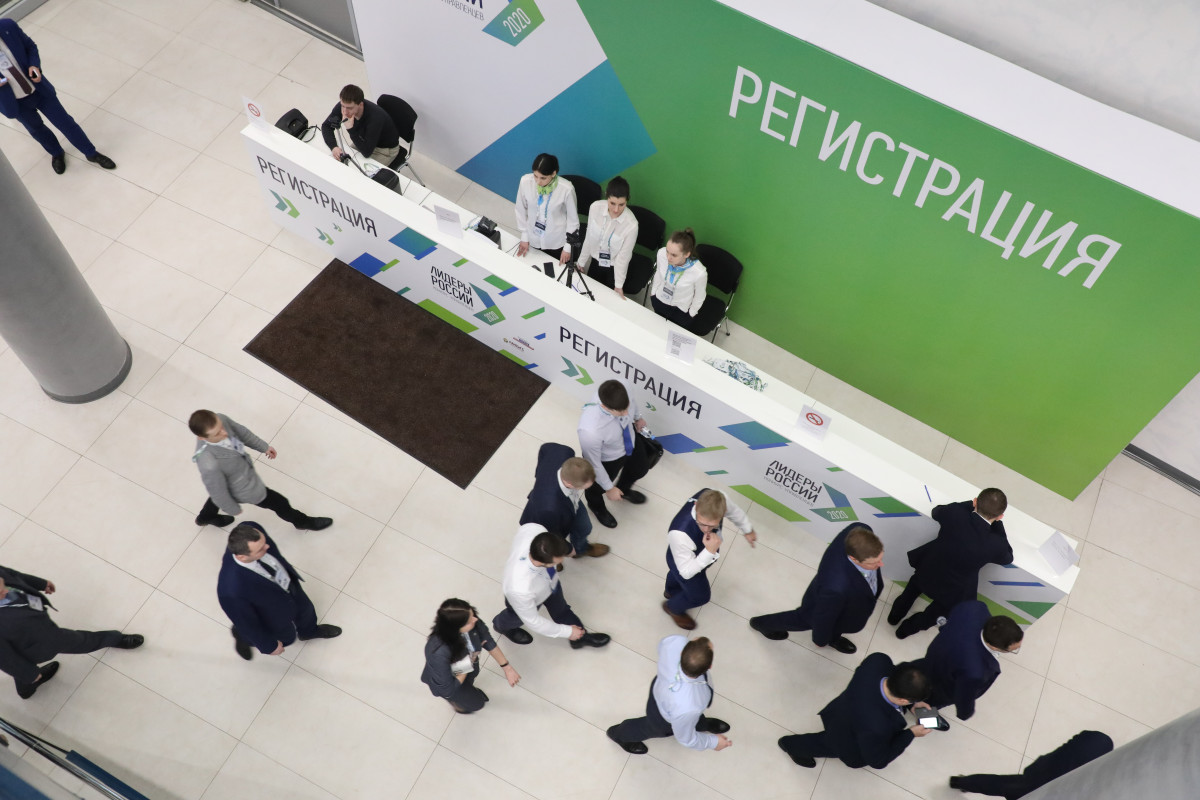 Глеб Никитин поздравил нижегородских финалистов конкурса «Лидеры России 2020»