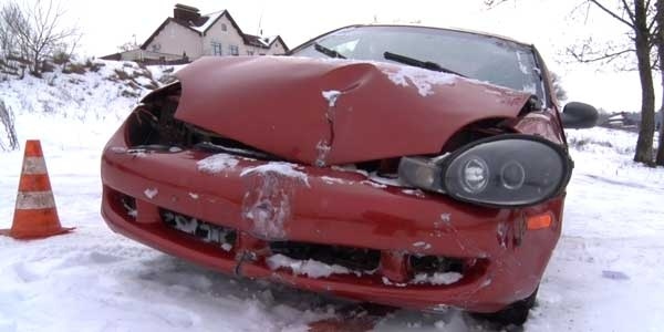 Водитель всю ночь пролежал на снегу после ДТП и замерз насмерть под Дзержинском