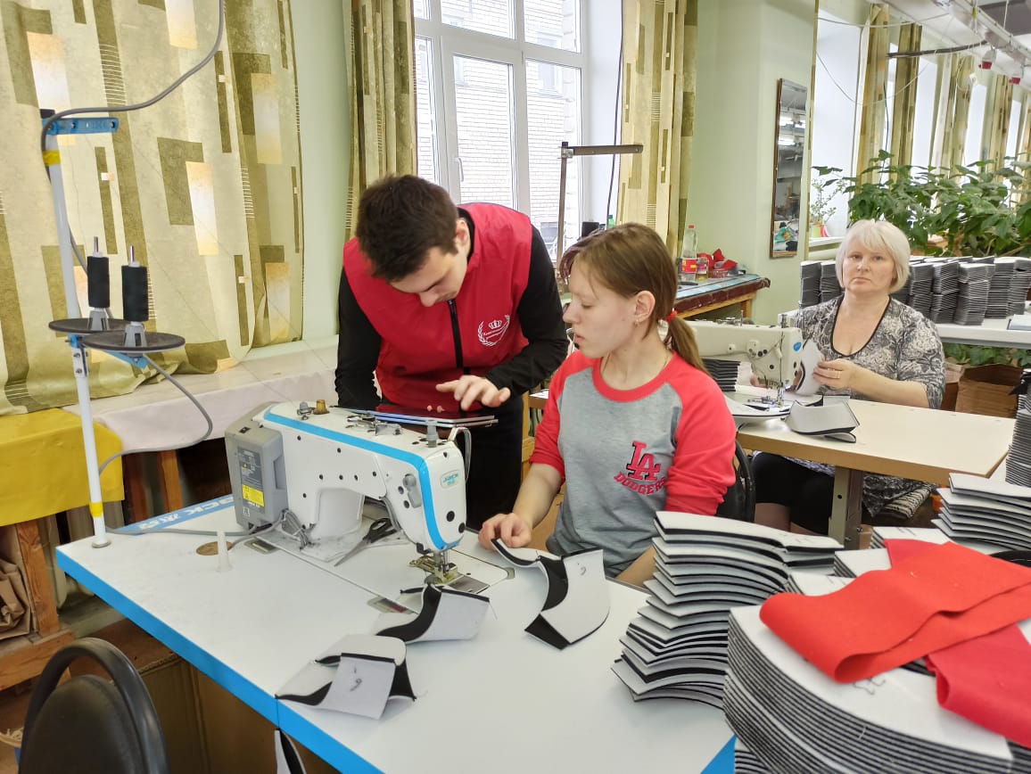 Сотрудники Княгининской швейной фабрики проголосовали за присвоение Нижнему Новгороду звания «Город трудовой доблести»