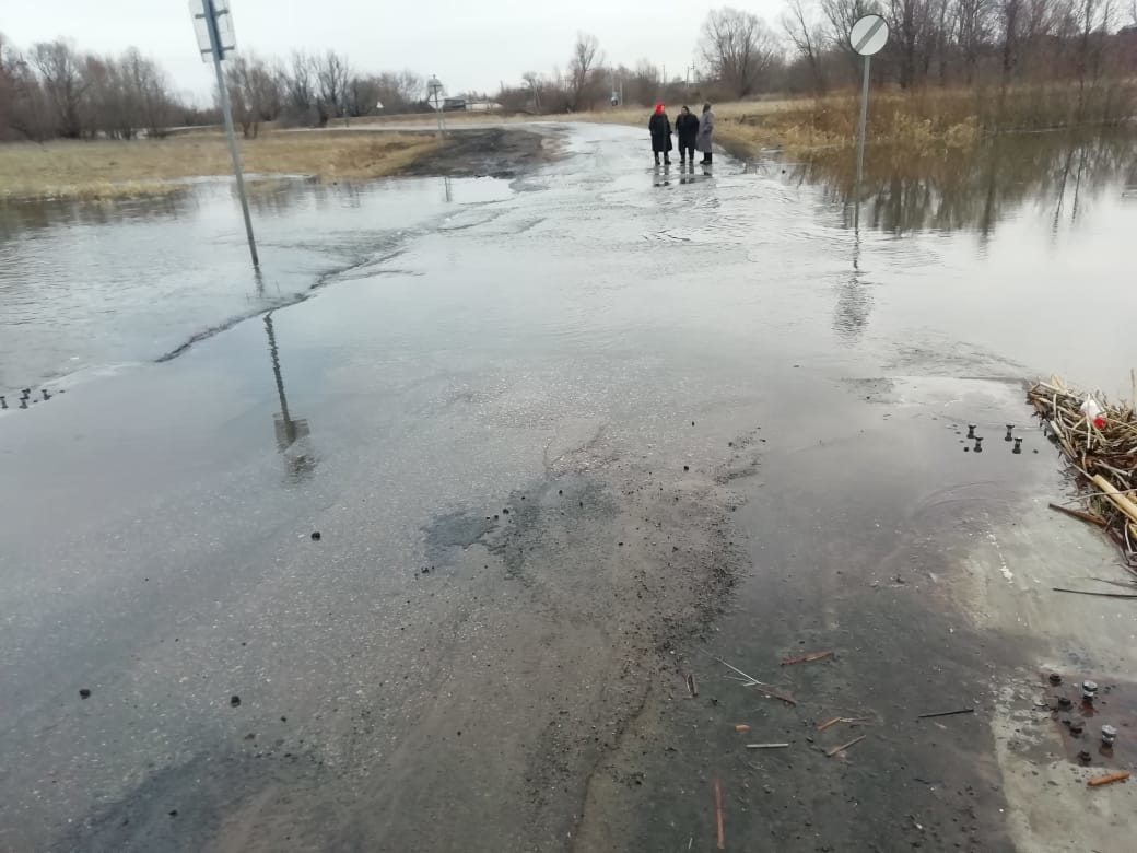 Мост через Пьяну затопило в Сергачском районе