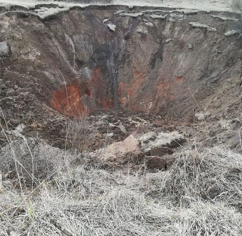 Глубина провала в Арзамасском районе составила 16 метров