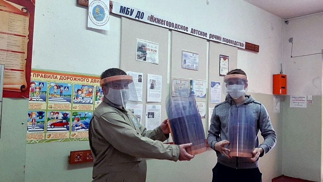 Нижегородское детское пароходство отправила 110 защитных экранов в соцучреждения