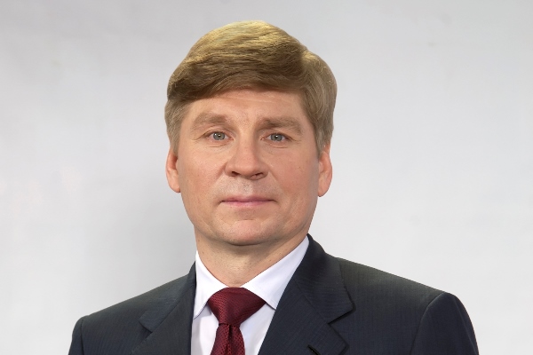 Дзержинский депутат Юрий Шумский сложил полномочия