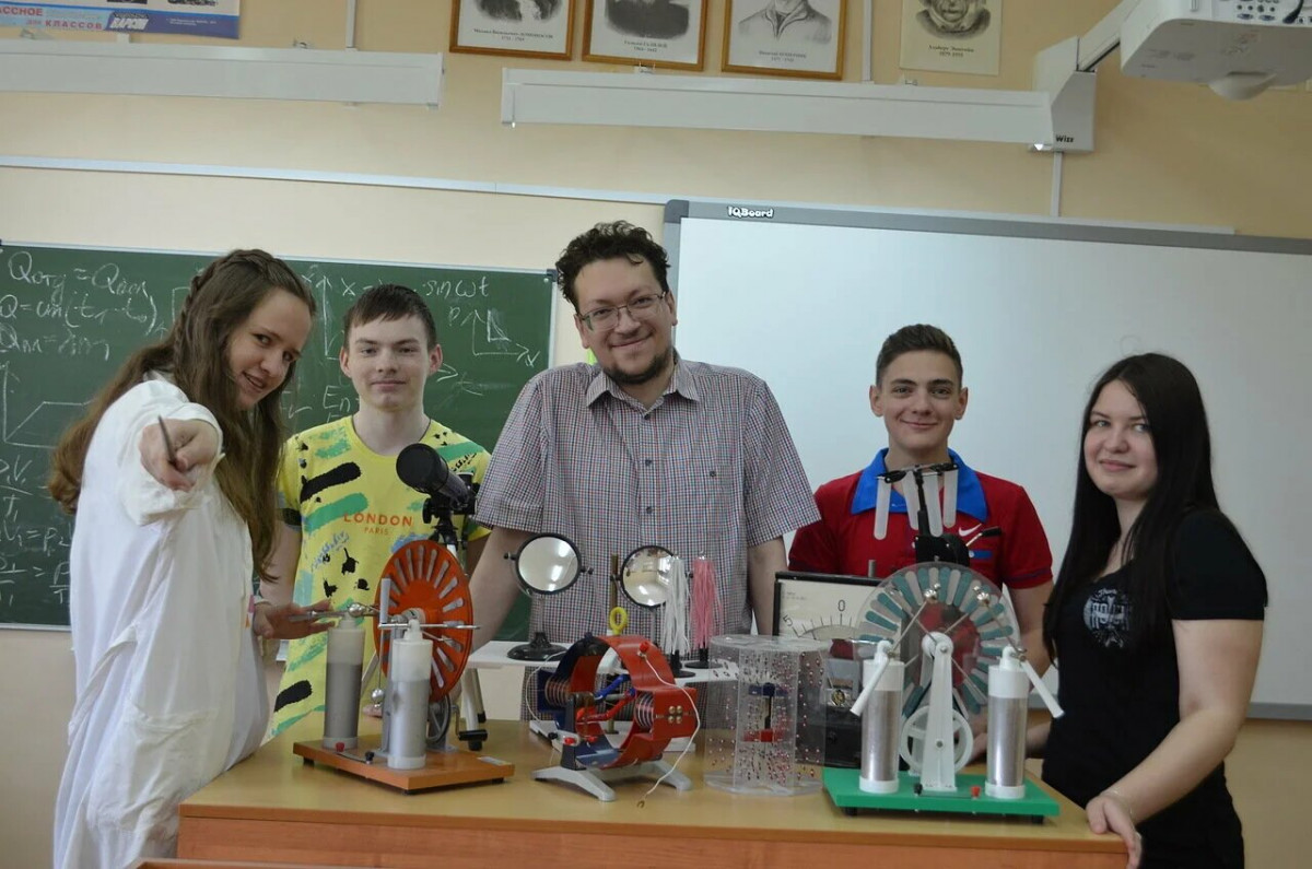 Дмитрий Доронин победил в этапе конкурса «Учитель года-2020»