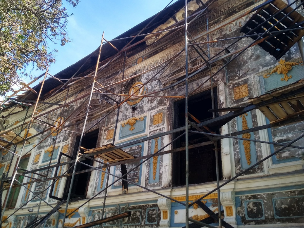 Появились фотографии обгоревшего музея им. Горького в Нижнем Новгороде