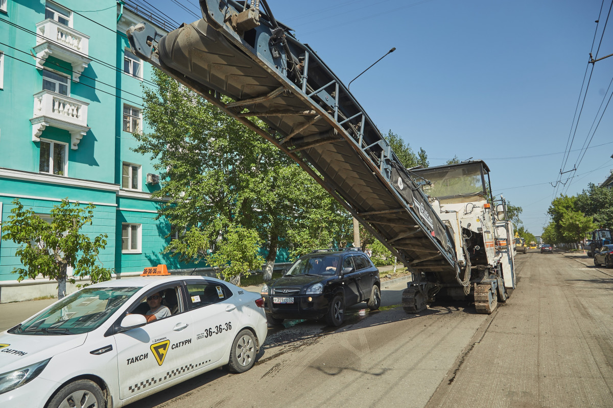 В Дзержинске продолжается ремонт дорог