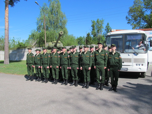 Около 3 тысяч нижегородских призывников отправили в армию