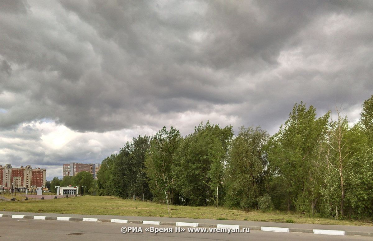 Грозы с сильным ветром надвигаются на Нижний Новгород