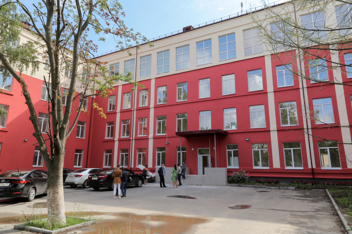 Капитальный ремонт завершается в нижегородской школе № 127